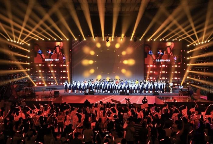 五四青春歌会在成都唱响