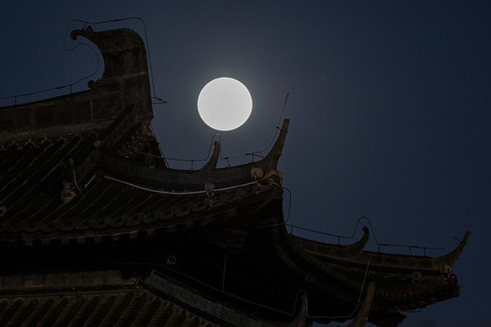 2026年度最小满月“蓝月亮”现身夜空