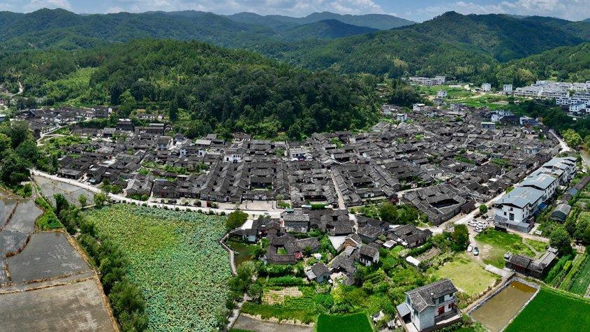 福建连城培田古村：800年历史的客家庄园