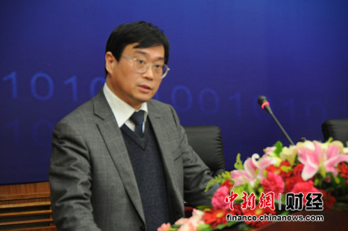 ���粿��Ա�����Ͻ�˫�����ѵ�����ĸ��ʱ��