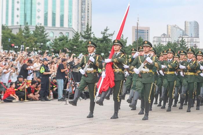 八一建军节 江西南昌举行升旗仪式