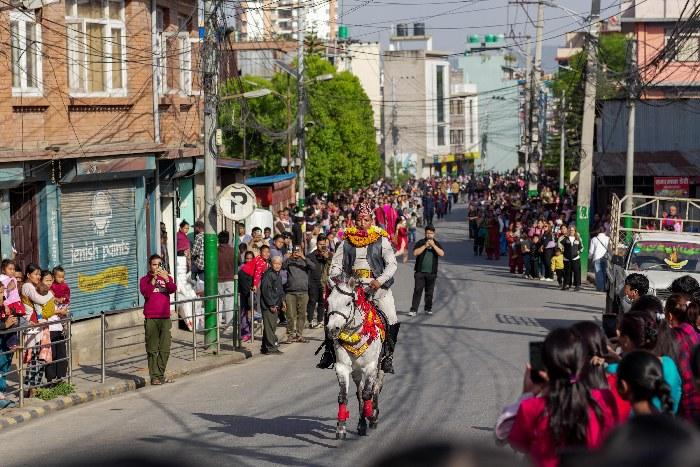 尼泊尔民众庆祝马节