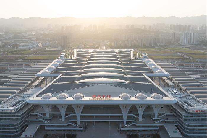 探访中国西部地区最大高铁枢纽站——重庆东站